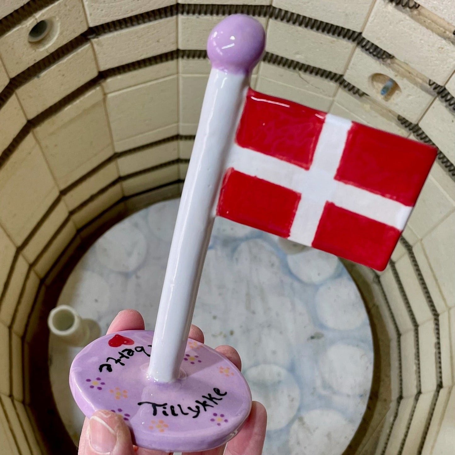Lav dit eget keramikflag - Ler, læring og bobler (Ons. 30/4 og evt. 14/5)