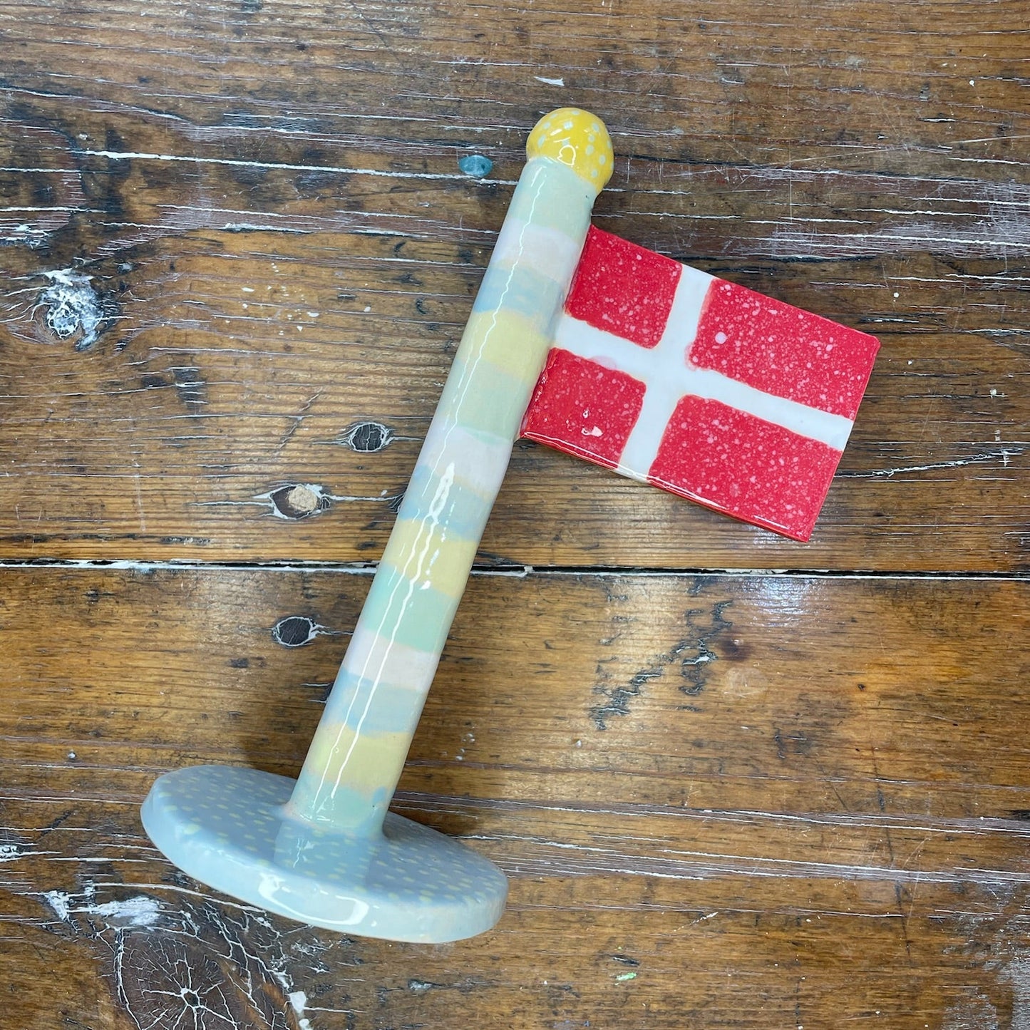 Lav dit eget keramikflag - Ler, læring og bobler (Ons. 30/4 og evt. 14/5)