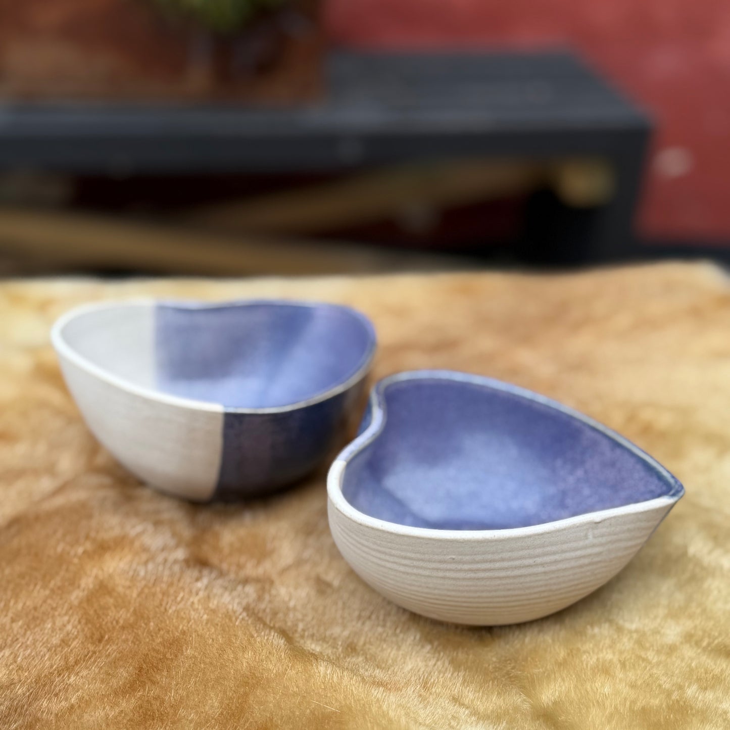 Hjerteskål (lilla/hvid)