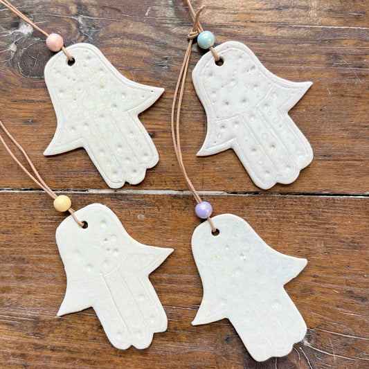 Lille Hamsa Hånd med lædersnor